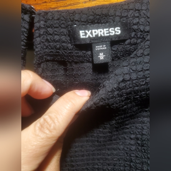 Top - Picture 2 of 4